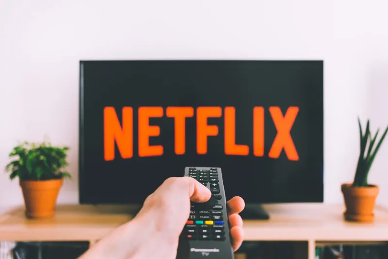 Suspended in the Scroll: The Engineered Psychology of Streaming Indecision